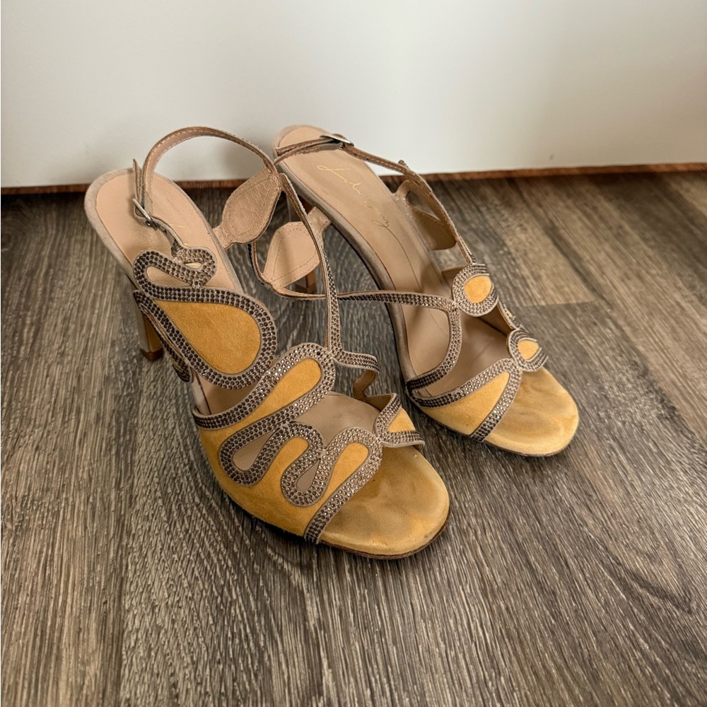 Chic Tan and Brown Women's Sandals